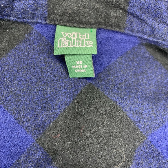 WILD FABLE Women’s cropped long sleeve plaid flannel- XSmall Oversized - Picture 7 of 7